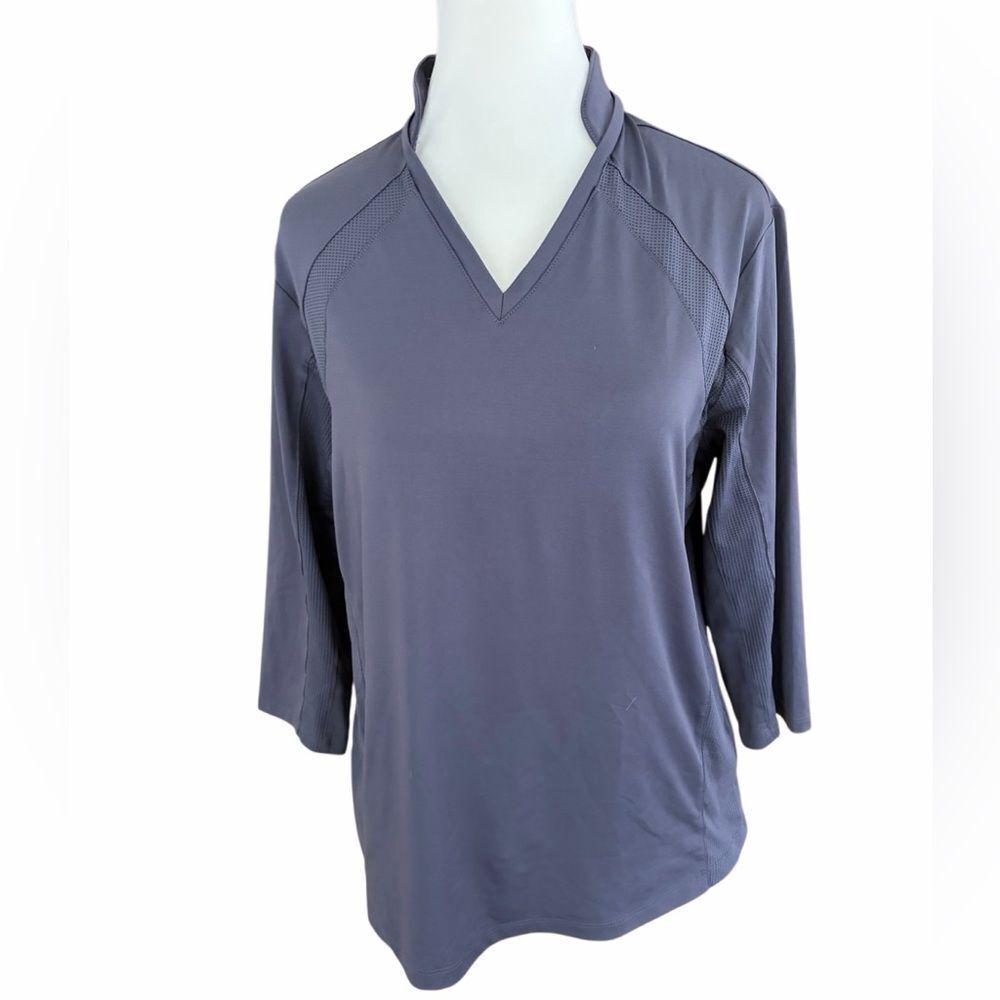 Cutter & Buck Women's Charcoal Long Sleeve Dri-Tec V-Neck Top size Medium.